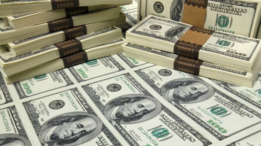 Capturan banda que utilizaba correos humanos para traficar dólares. Foto: Getty Images