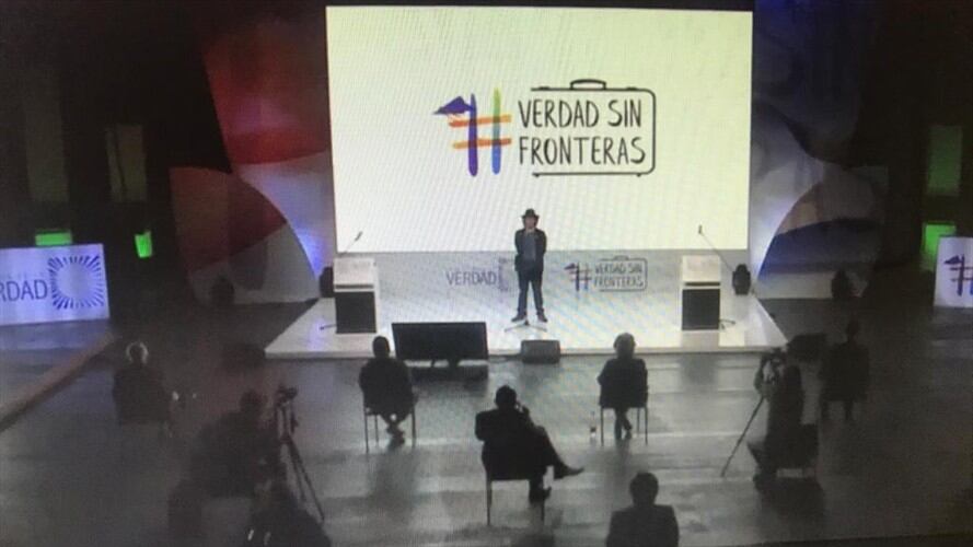 Testimonios de víctimas ante la Comisión de la Verdad . Foto: Rafael Aristizábal