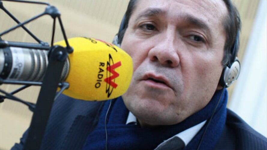 Luis Fernando Velasco, Antonio Sanguino, Herbin Hoyos y Álvaro Hernán Prada debatieron en La W sobre controversial referendo que busca acabar con la JEP y reformar las Altas Cortes. Foto: W Radio