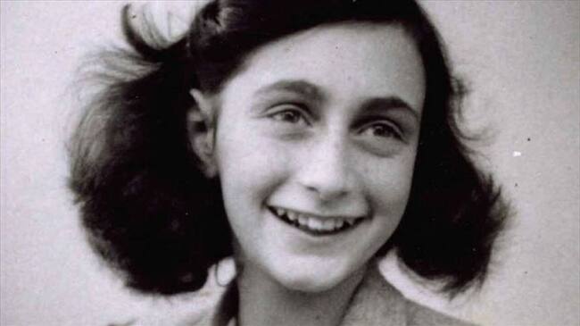 Anne Frank fue una niña alemana con ascendencia judía, mundialmente conocida por haber escrito un diario en el que narra la vida de ocho personas escondidas durante la Segunda Guerra Mundial. Foto: Agencia Anadolu