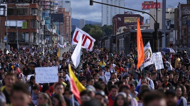 Comité Nacional del Paro y sectores políticos y sociales piden retomar negociación con el ELN. Foto: Colprensa