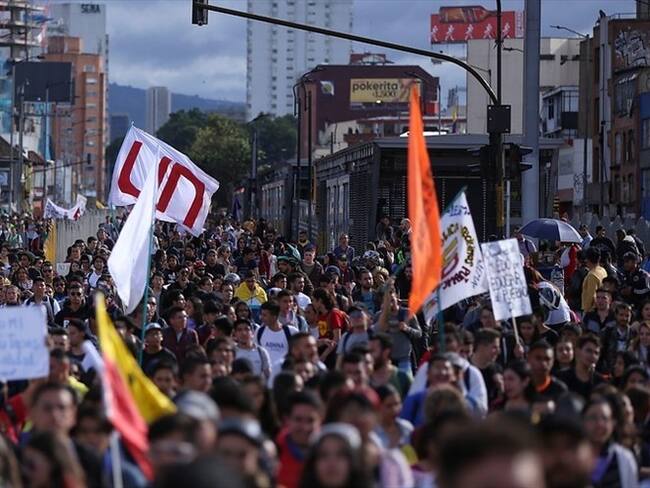 Comité Nacional del Paro y sectores políticos y sociales piden retomar negociación con el ELN. Foto: Colprensa