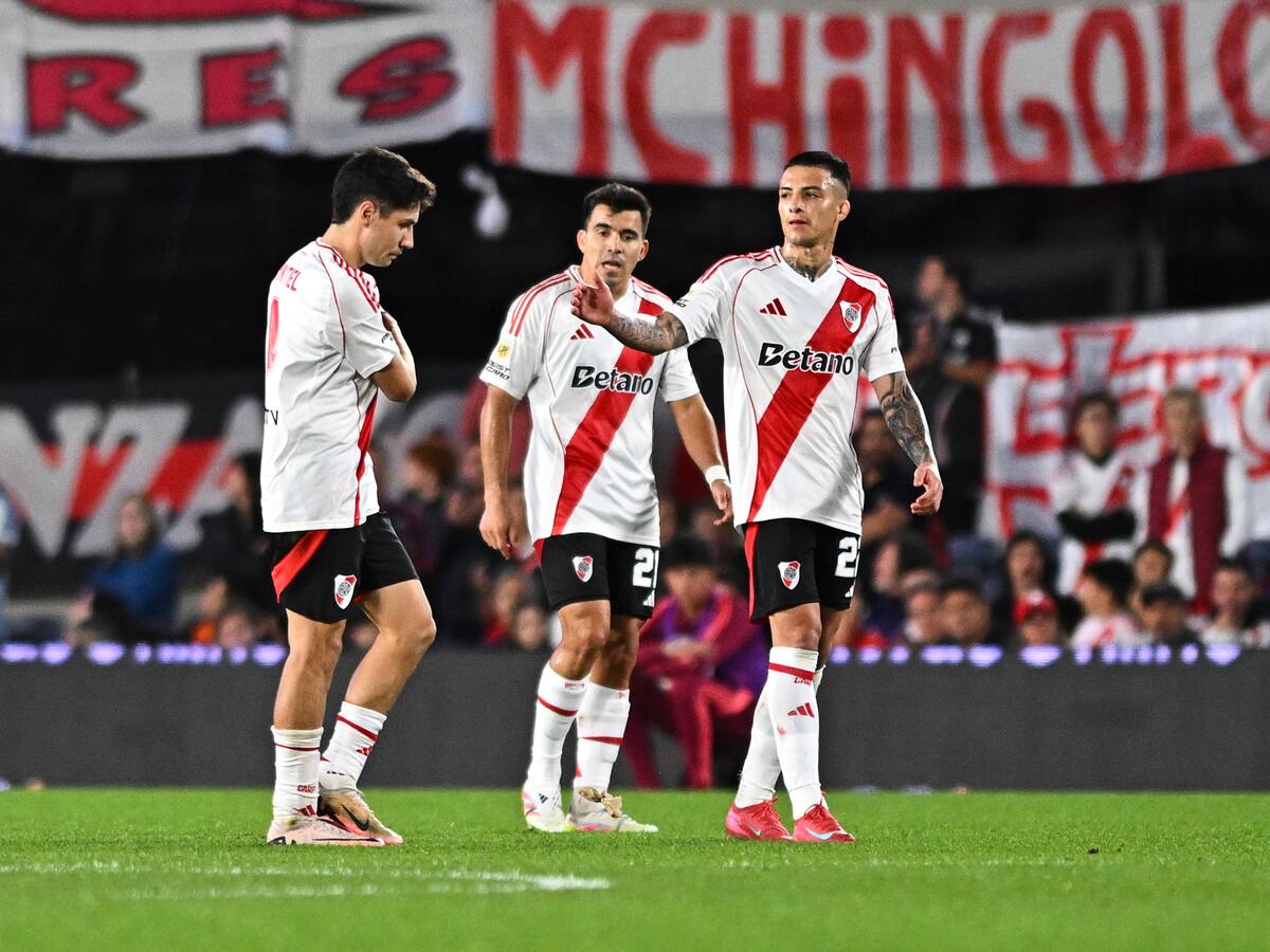 El River de Castaño y Borja pasó a cuartos de final de la Liga Argentina tras vencer a Barracas 3-0