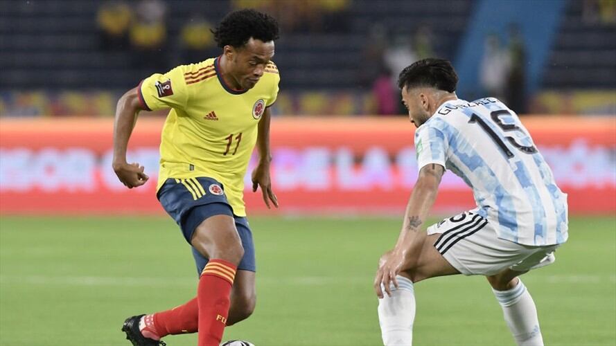 Juan Guillermo Cuadrado publicó mensaje de esperanza para Colombia tras partido ante Argentina. Foto: Gabriel Aponte/Getty Images
