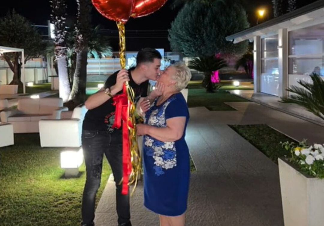 Viral pareja - captura pantalla TikTok