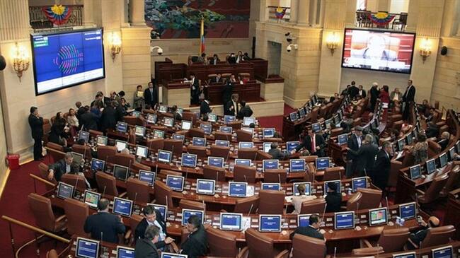 Avanza proyecto que da herramientas al Gobierno para negociar con el ELN. Foto: Colprensa