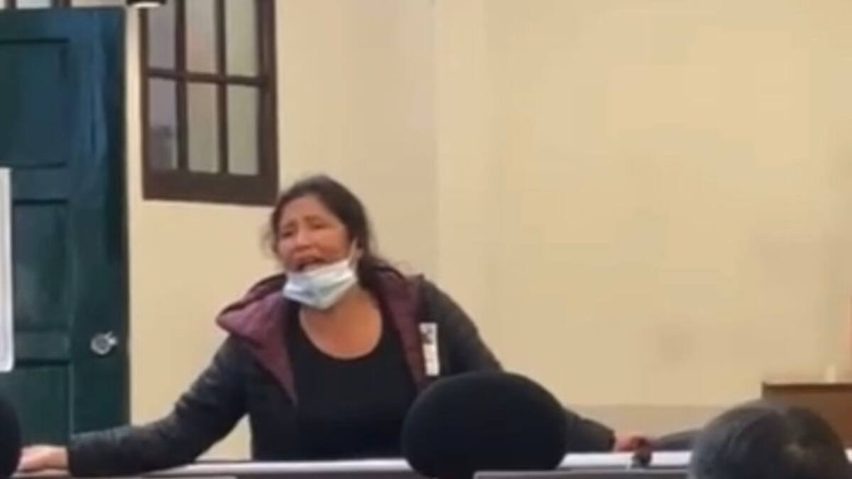 Video: Madre desesperada lloró pidiéndole a la Alcaldía bonos de alimentación