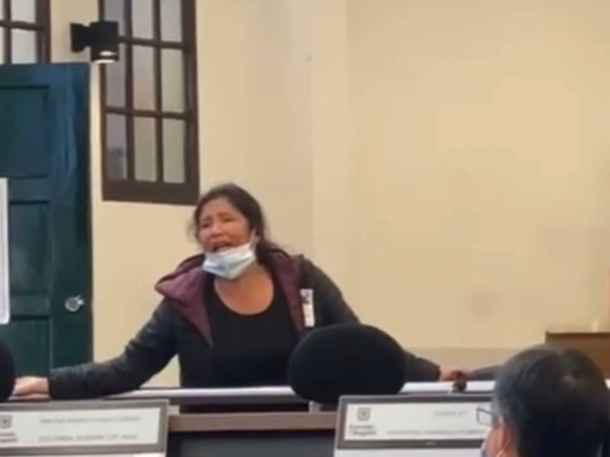 Video: Madre desesperada lloró pidiéndole a la Alcaldía bonos de alimentación
