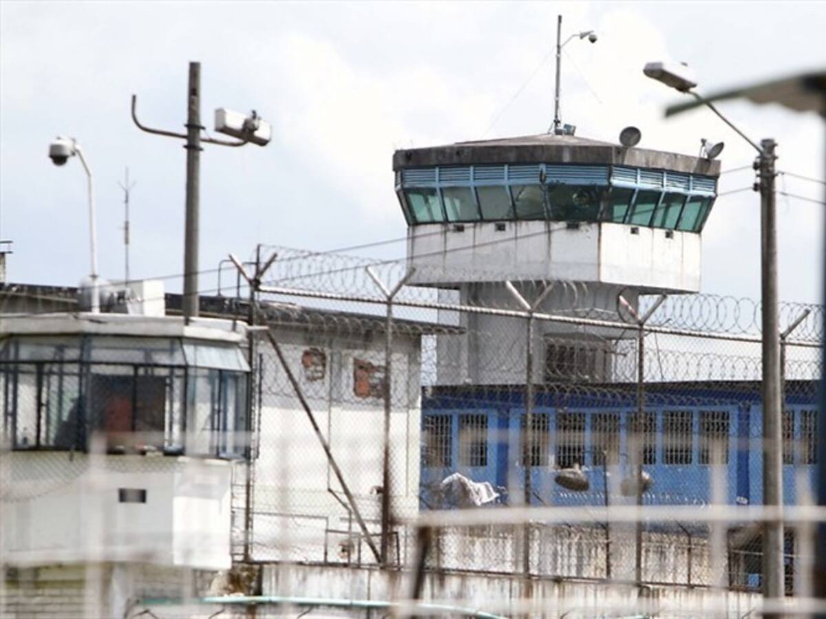 Autoridades realizaron allanamiento en antigua celda de Aida Merlano