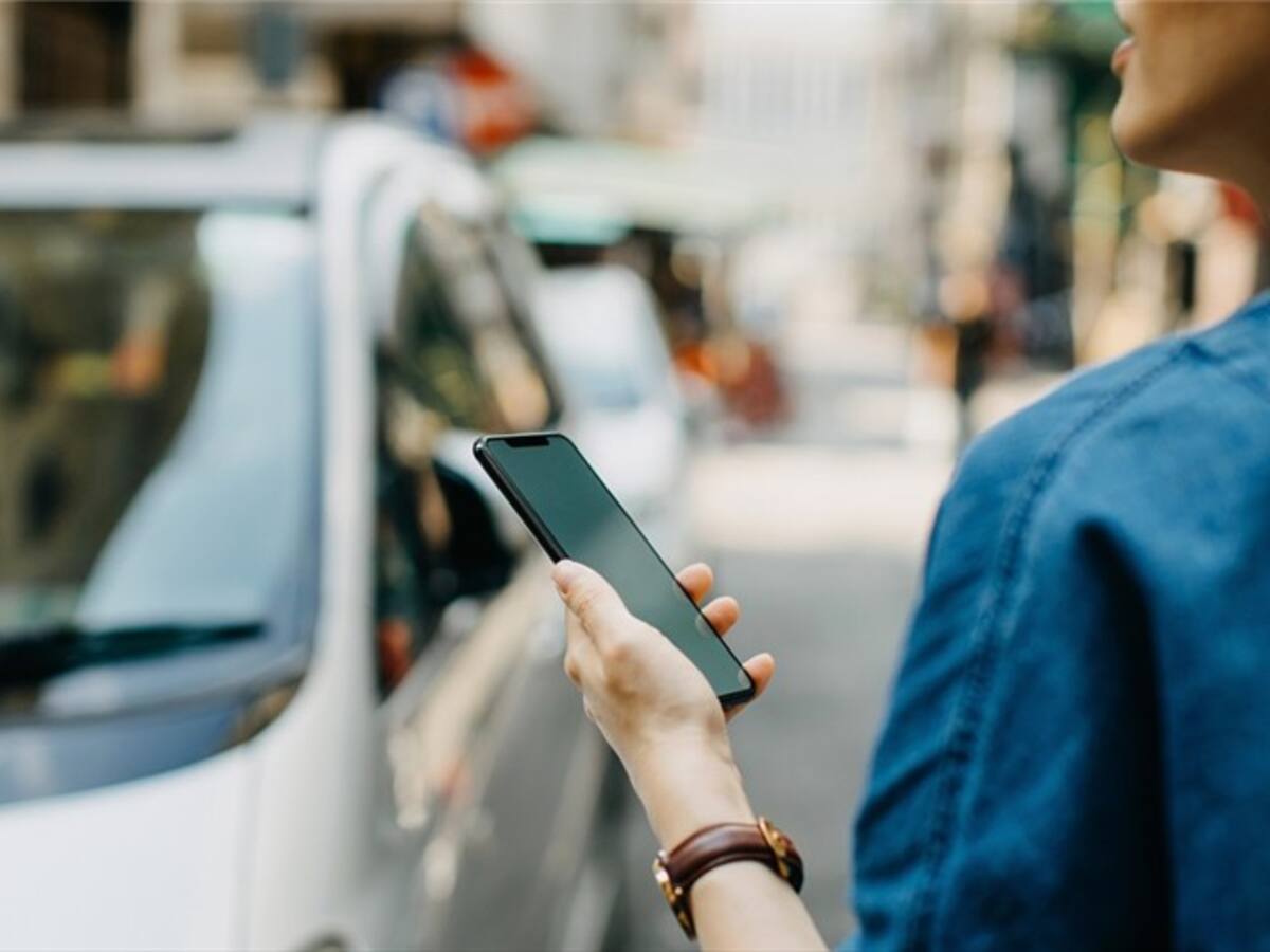 Más de 100.000 personas piden la regulación de plataformas de movilidad ante el Congreso