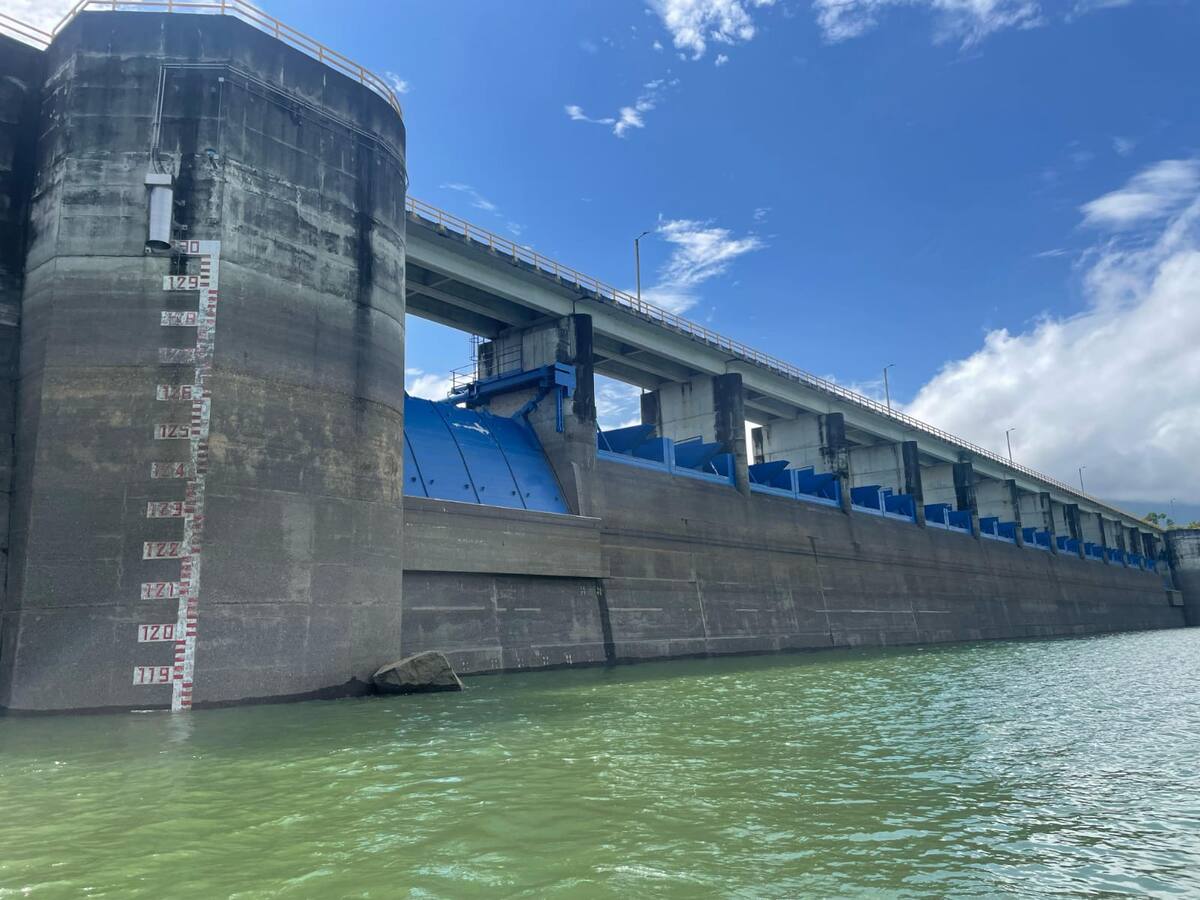 Reportan leve incremento en el embalse Urrá por fuertes lluvias en Córdoba