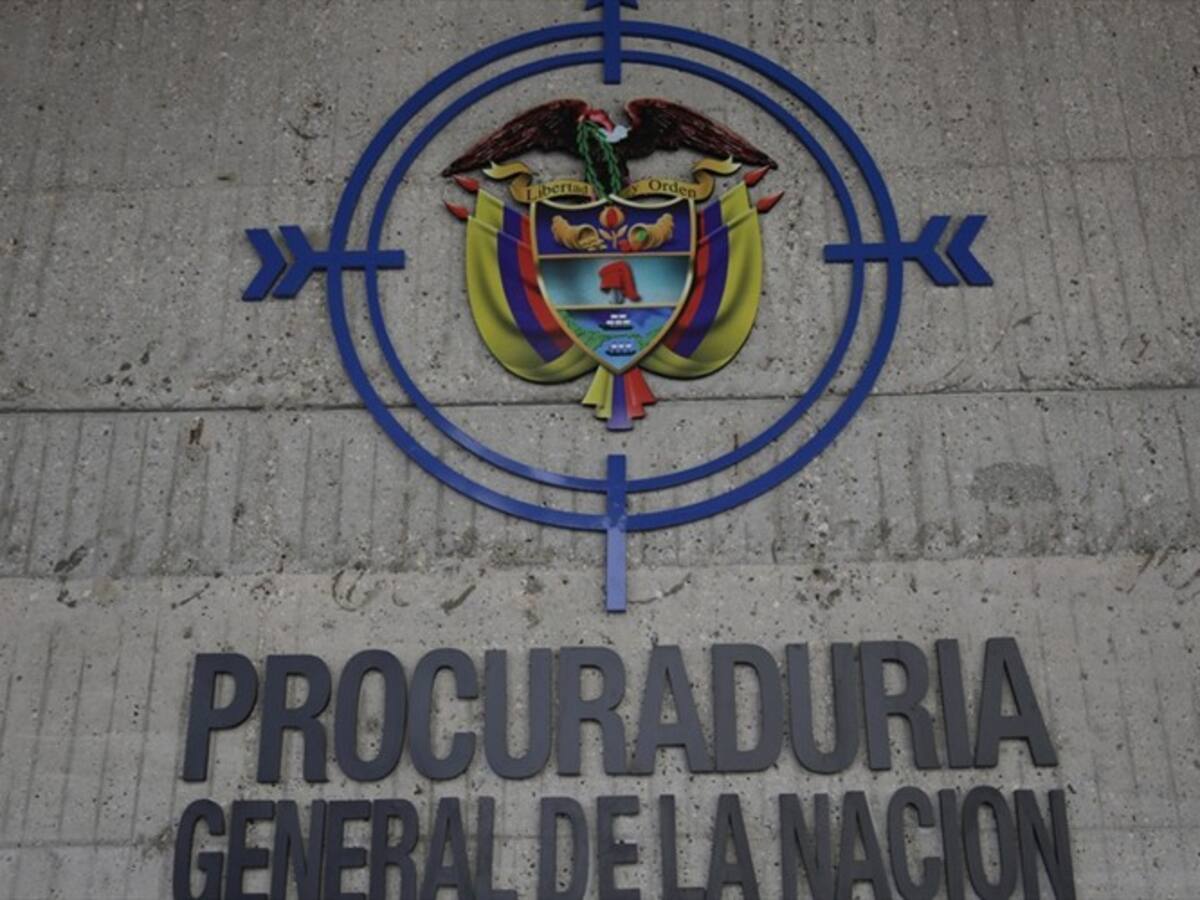 Alejandro Lyons demanda a la Procuraduría General de la Nación