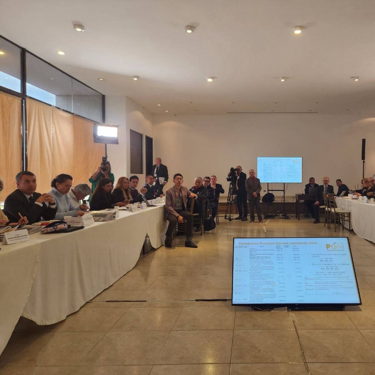 Jalón de orejas en el primer día del cónclave del Gobierno: las cosas se dijeron sin miel