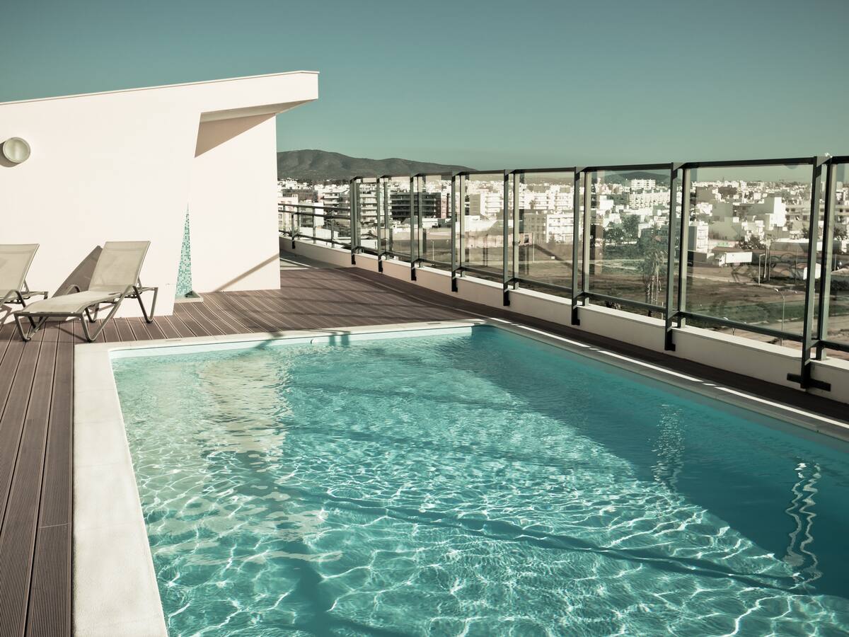 ¿Es más barato comprar apartamento con piscina en Chía o en Cajicá?