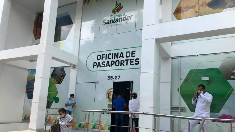 Pasaportes/ Suministrada