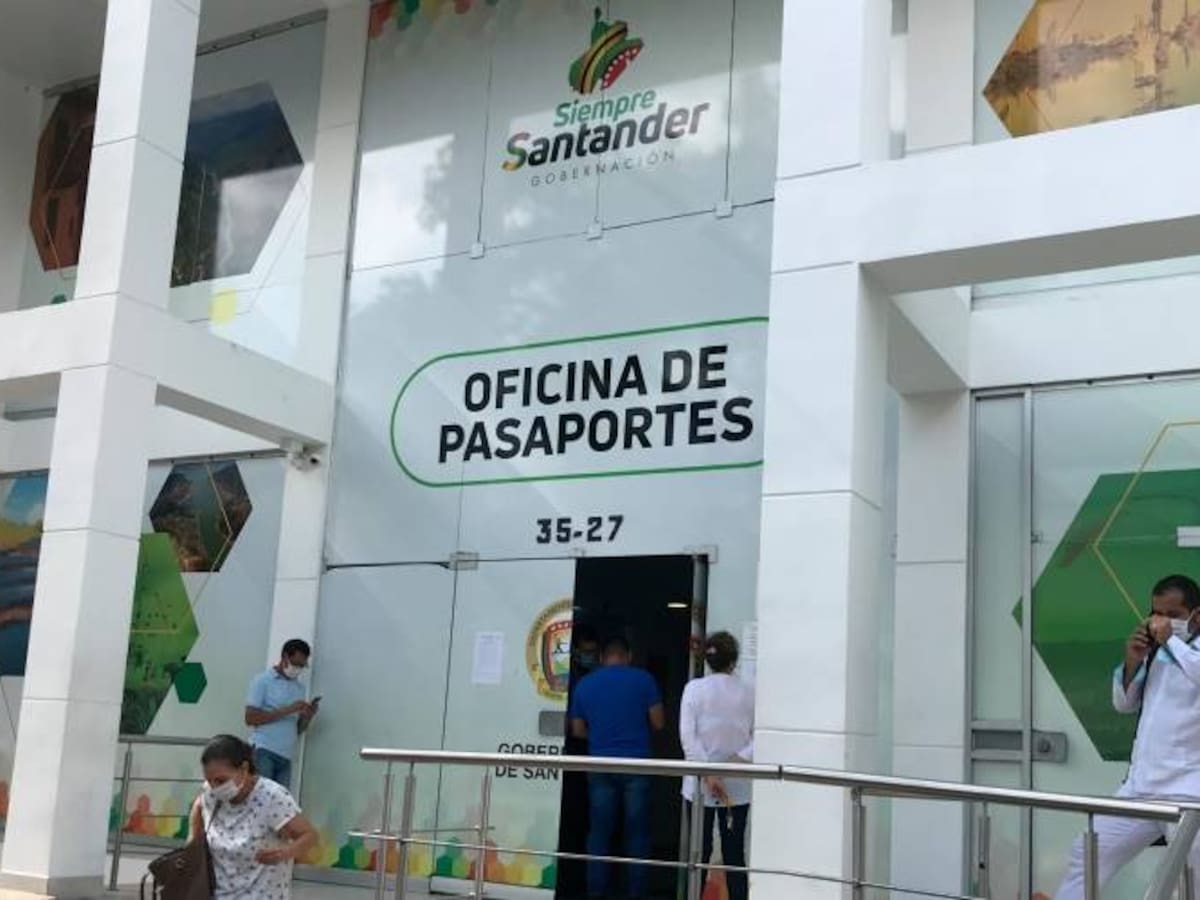 Devolverán tres mil pasaportes a Cancillería por estar acumulados en Santander