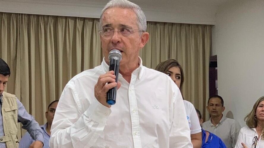 Uribe reacciona a la decisión de la Corte de tumbar la sala especial para militares en JEP. Foto: Erika Rebolledo