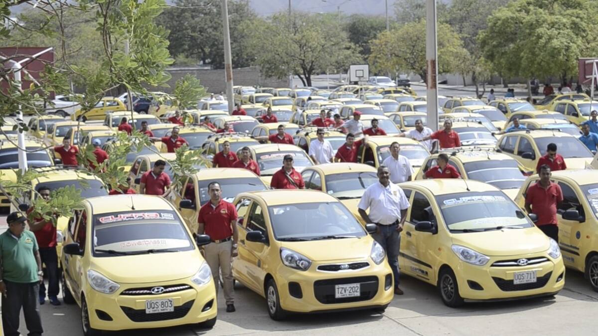 Cerca de 40.000 estudiantes no asistirán a clases en Tunja por paro de taxistas