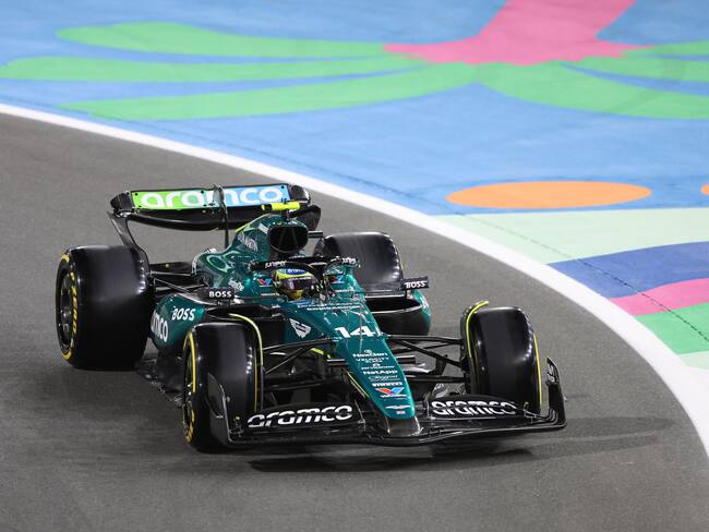 GP de Arabia Saudita: Alonso, el mejor tiempo, por delante de Verstappen en pruebas libres. Foto: EFE/EPA/ALI HAIDER