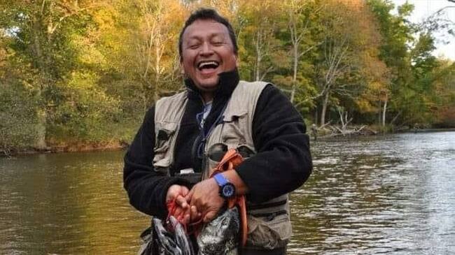 El dirigente político fue atacado cuando se movilizaba en su vehículo por la vía Coconuco-Popayán . Foto: Cortesía