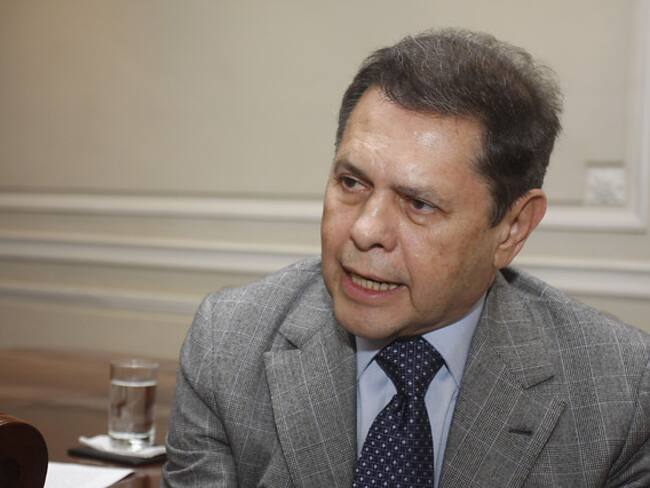 Carlos Mattos fue trasladado a la clínica por sangrado estomacal. Foto/Colprensa.