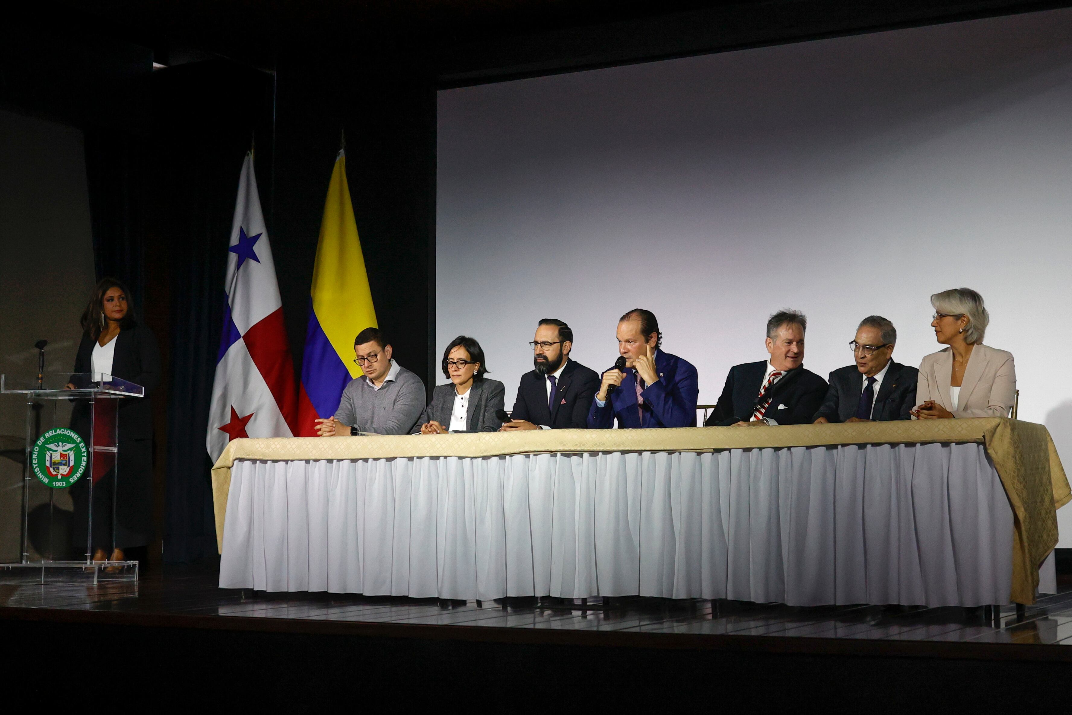 Los Gobiernos de Panamá y Colombia impulsar un viejo proyecto de interconexión eléctrica de 800 millones de dólares. EFE/Bienvenido Velasco.