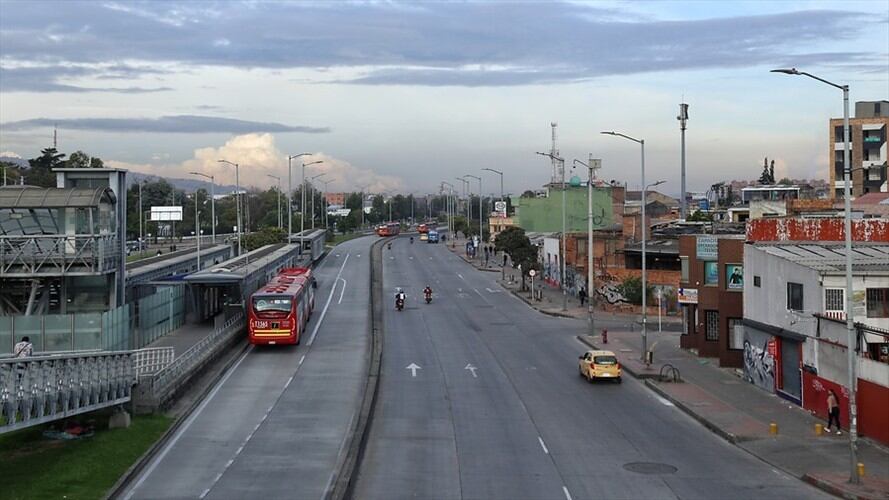 La Alcaldía de Bogotá se acoge al toque de queda ordenado por el Gobierno Nacional . Foto: Colprensa - Camila Díaz
