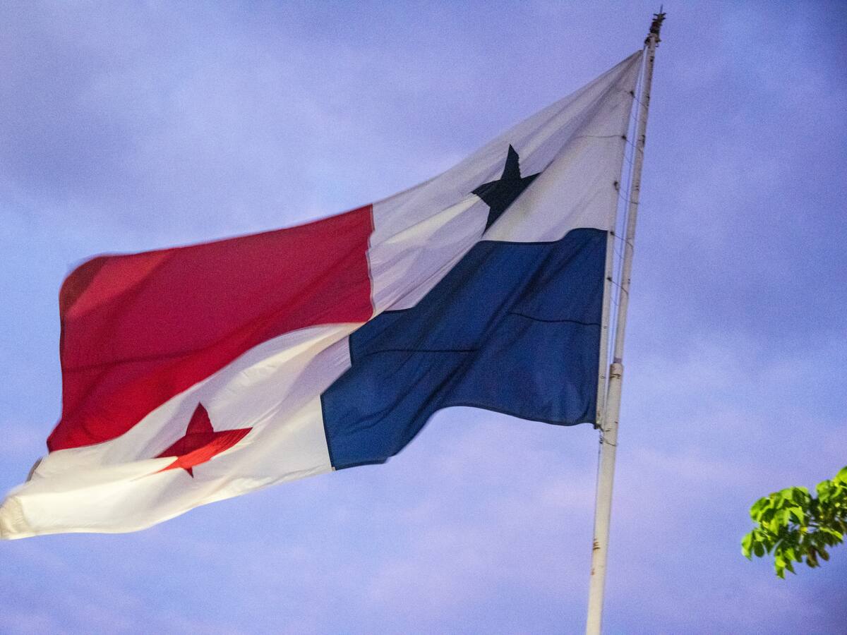 EE.UU. felicitó a Panamá por los 25 años del canal en manos del país centroamericano