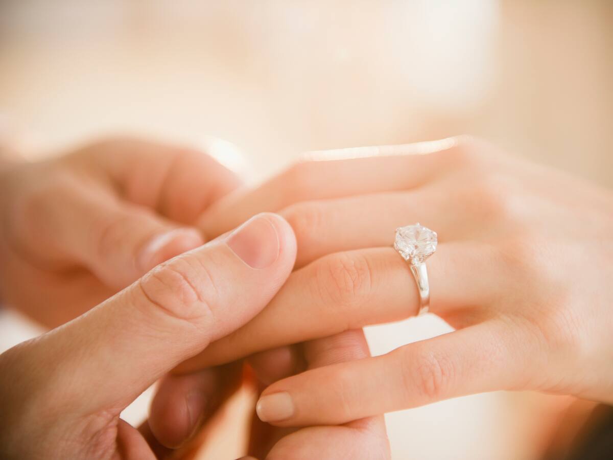 Top cinco anillos de matrimonio más comprados en Colombia: diseños y precio