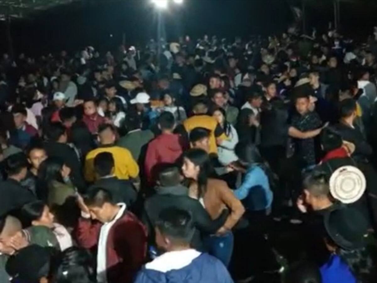 La polémica fiesta sin medidas de bioseguridad en Silvia, Cauca