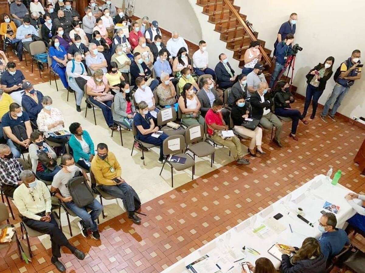 Rifirrafe entre el superintendente de Salud y usuarios en Popayán