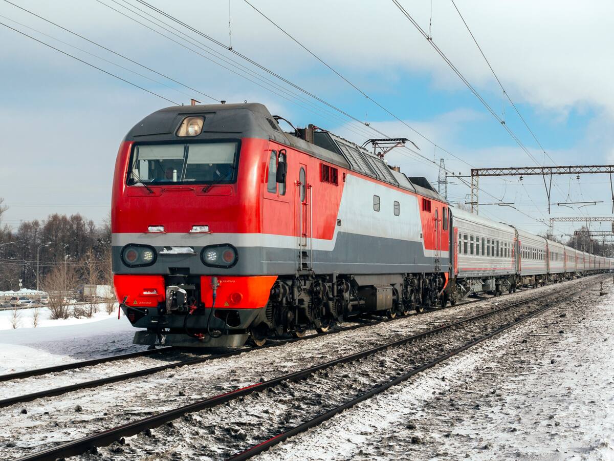 Un tren de carga se descarrila en la región rusa de Briansk tras explosión de bomba
