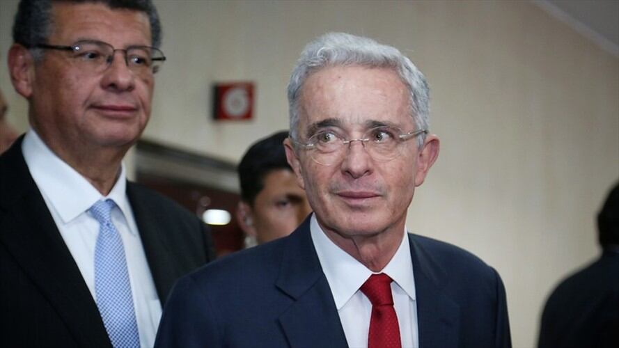 Se mantiene calidad de imputado a Álvaro Uribe. Foto: Colprensa