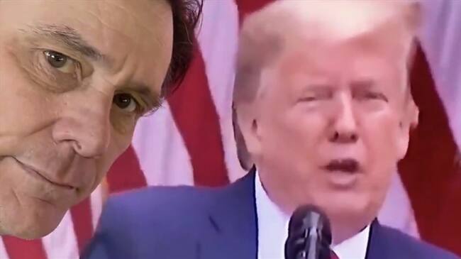Tosiendo en su cara, así se burla Jim Carrey de Donald Trump. Foto: Captura de pantalla