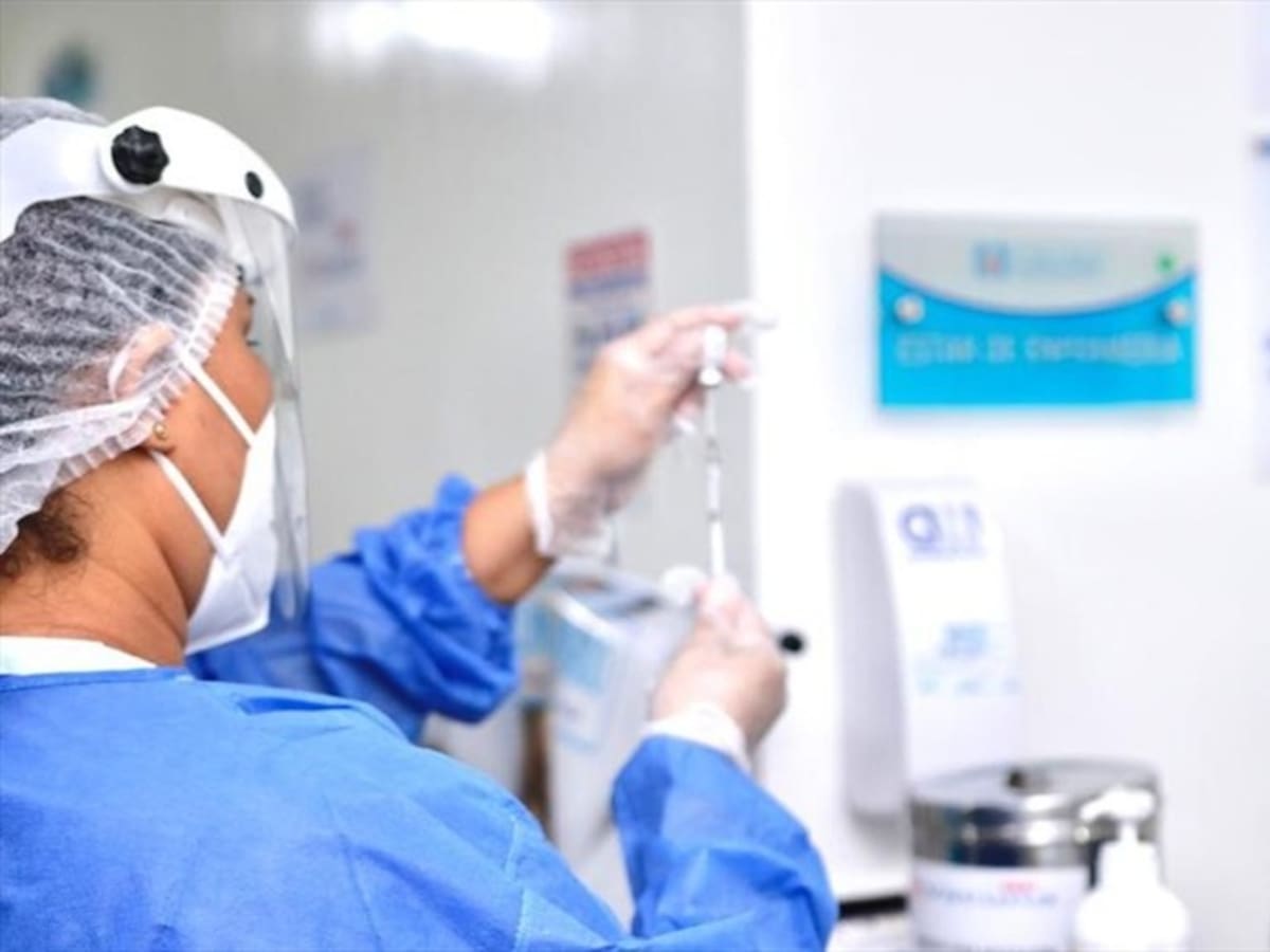 Denuncian ‘colados’ en la lista de vacunación contra la COVID-19 en el Magdalena