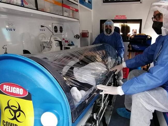 El servicio cuenta con una ambulancia nueva y tres cápsulas para aislamiento . Foto: Cortesía Gustavo Molina