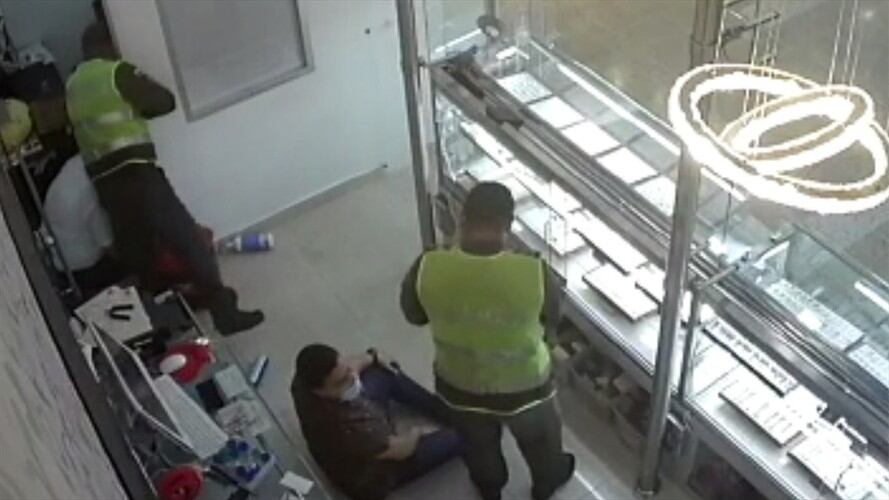 Robo en Centro Comercial El Prado en Barranquilla. Foto: Captura de pantalla