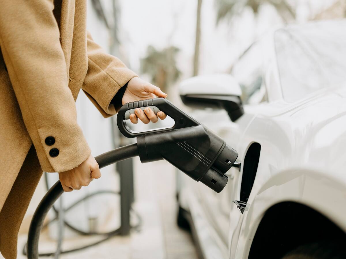 Matrícula de vehículos eléctricos en el país siguió su senda de crecimiento en junio