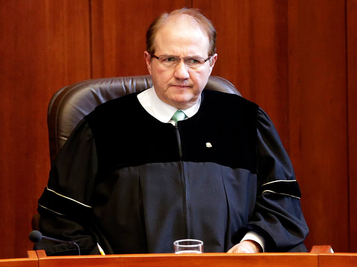 En firme orden de detención de exmagistrado Leonidas Bustos: Corte Suprema