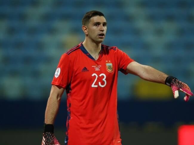El arquero argentino Emiliano Martínez fue criticado por su comportamiento grosero con los jugadores de la Selección Colombia . Foto: Getty Images