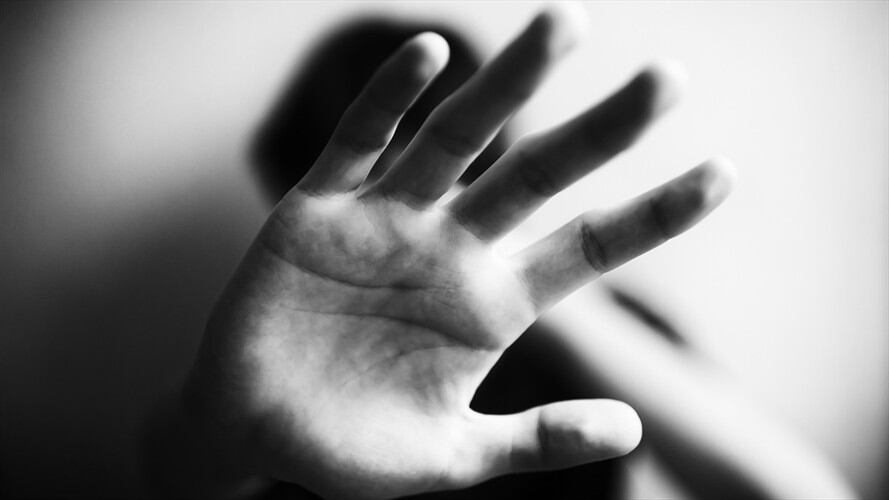 Andrés Giovanni Rivera arrojó thinner a su pareja sentimental para luego prenderle fuego. Foto: Getty Images / SERGHEI TURCANU