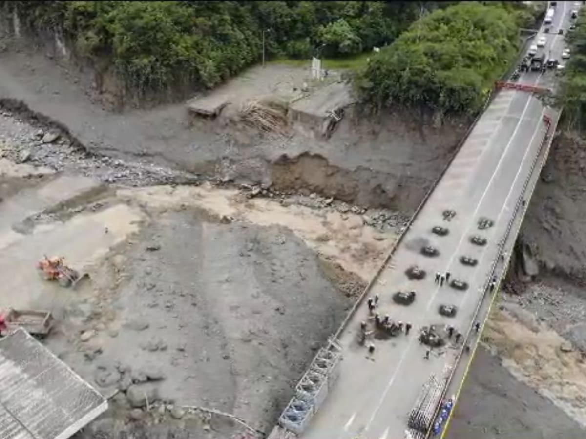 Arrancó la instalación de puentes en Quetame, Cundinamarca, por parte del Ejército