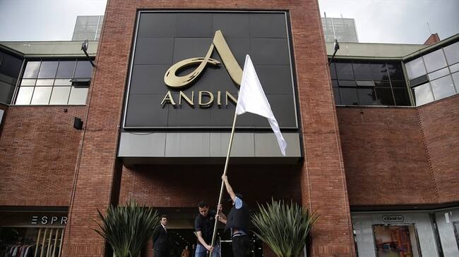 Por vencimiento de términos fueron dejados en libertad dos de los 11 presuntos implicados en el atentado al Centro Comercial.. Foto: Colprensa