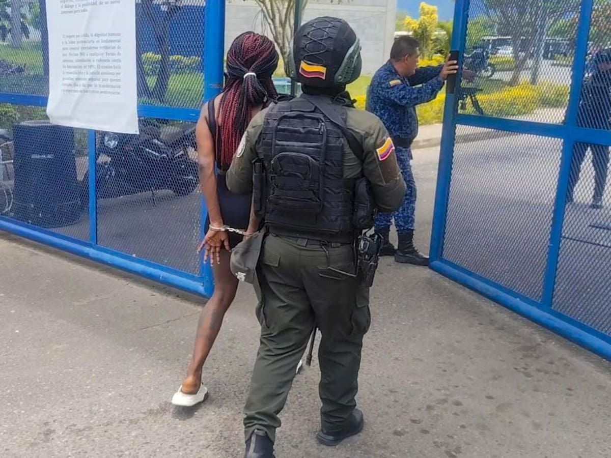 Cabecilla de Cordillera en Pereira, alias ‘La Negra’, fue trasladada a cárcel de máxima seguridad
