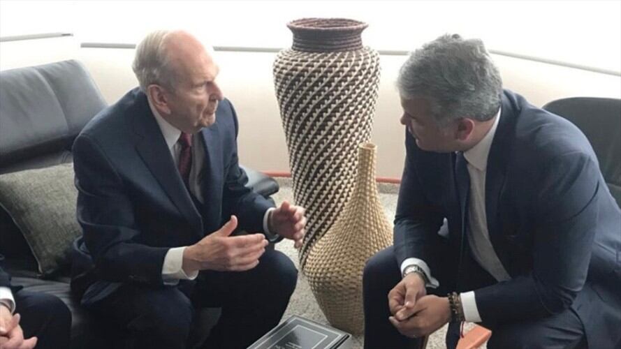 El presidente Iván Duque recibió en la base militar de Catam al presidente de La Iglesia de Jesucristo de los Santos de los Últimos Días, ​Russell M. Nelson. Foto: Presidencia de la República