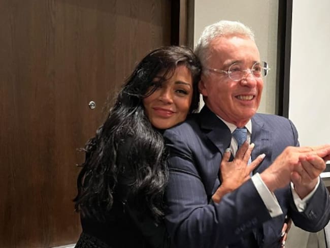Marbelle y Álvaro Uribe Vélez. Foto: Instagram @alvarouribevelez