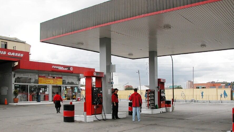 Bajó el precio de la gasolina. Foto: Colprensa