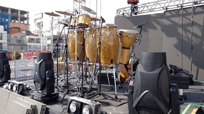 En el centro comercial desde las 11 a.m. y hasta que se agoten las boletas hay puntos de venta. Foto: W Radio.