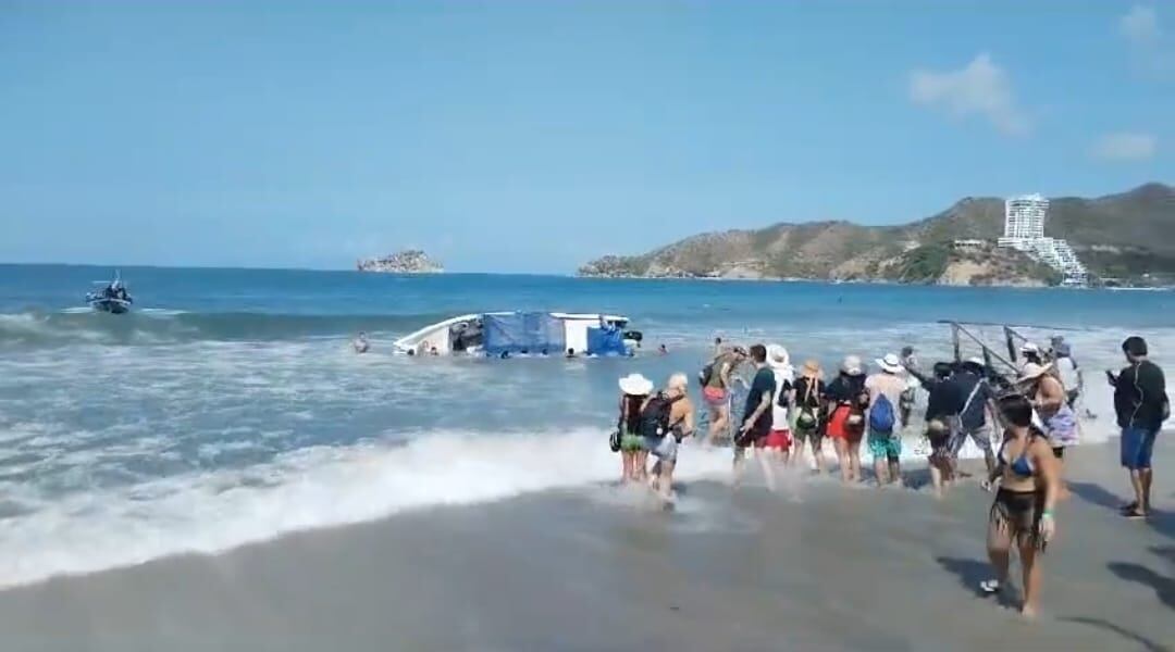 Embarcación afectada en Santa Marta. Foto: Cortesía.