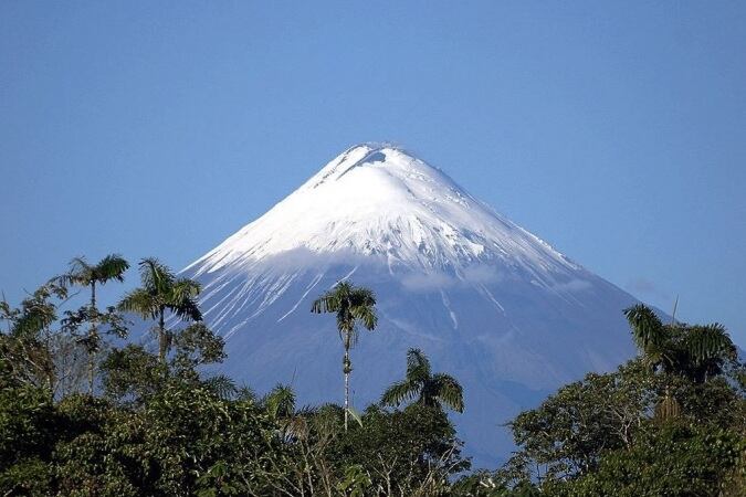 Volcán Sangay en Ecuador | Foto: EFE